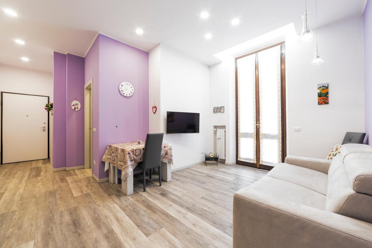 A Due Passi Da Piazza Firenze Apartment Milan Luaran gambar