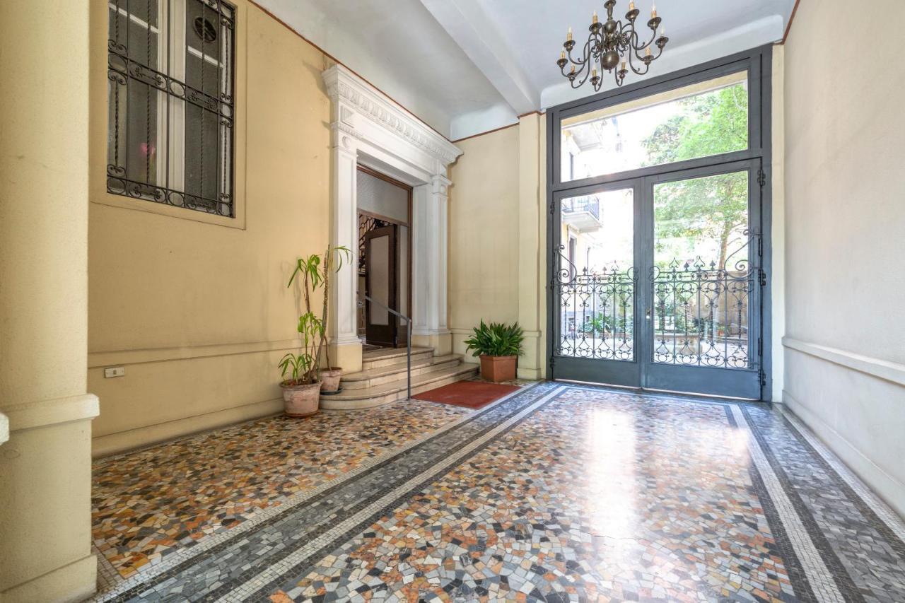 A Due Passi Da Piazza Firenze Apartment Milan Luaran gambar